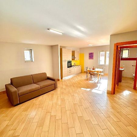 Nobile Dimora Apartment Naples Luaran gambar