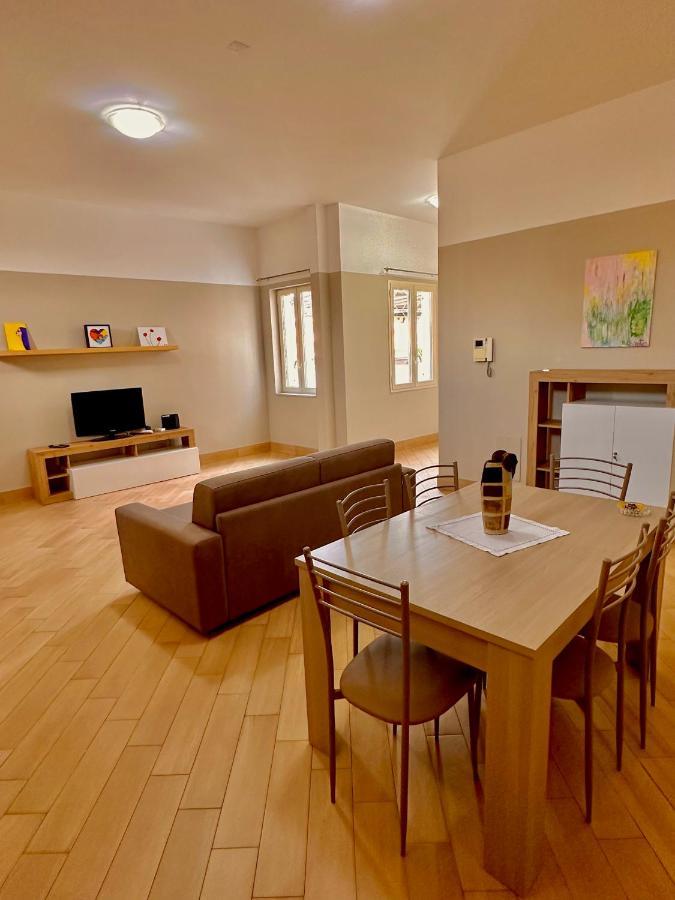 Nobile Dimora Apartment Naples Luaran gambar
