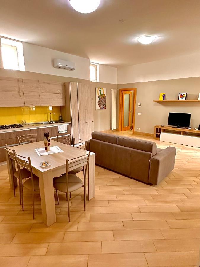 Nobile Dimora Apartment Naples Luaran gambar